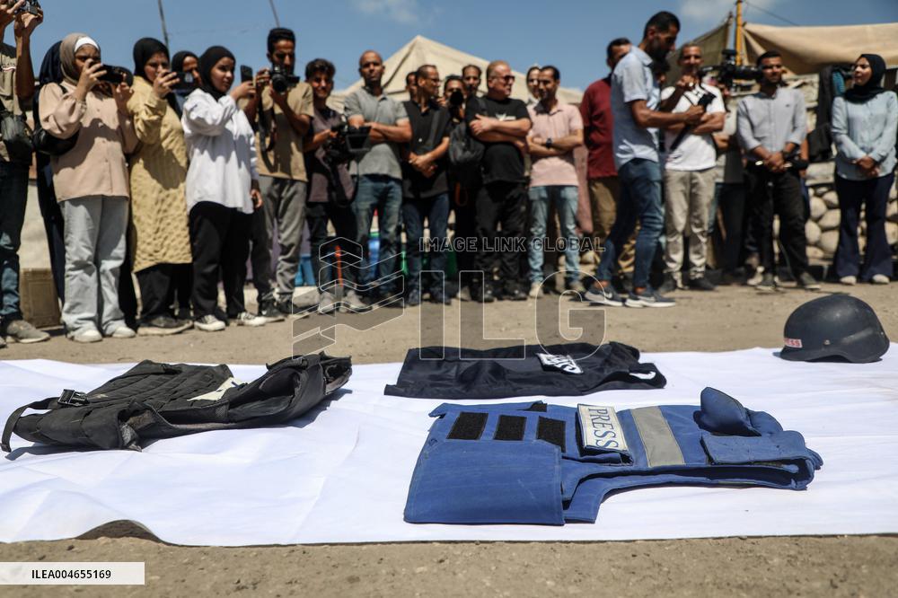 Rally in Solidarity with Journalists Killed by Israeli Strikes - Gaza