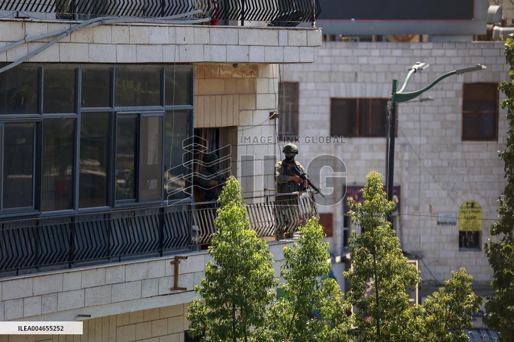 Israeli Raid in Ramallah