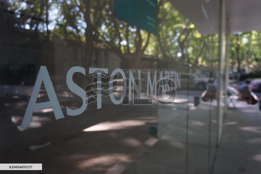 Aston Martin Store Close in Hangzhou