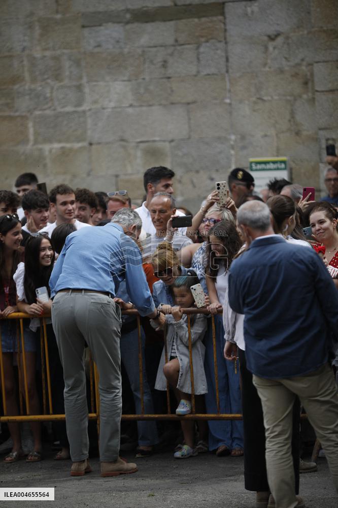 Royals Visit Fire-Affected Areas In Lake Sanabria