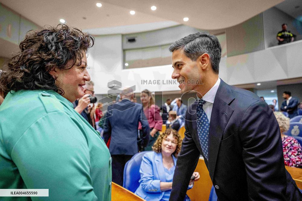 House of Representatives Meets on NSC departure - The Hague