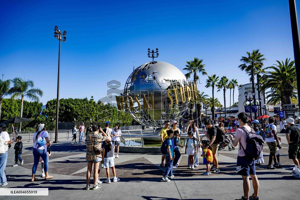 Illustration - Universal Studios Hollywood - LA