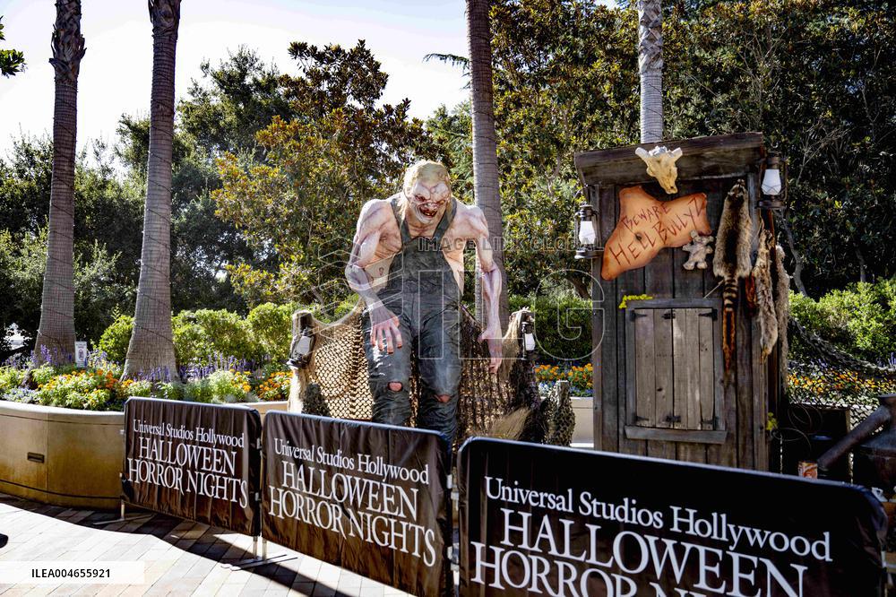 Illustration - Universal Studios Hollywood - LA