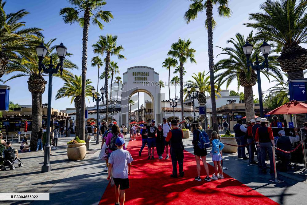 Illustration - Universal Studios Hollywood - LA