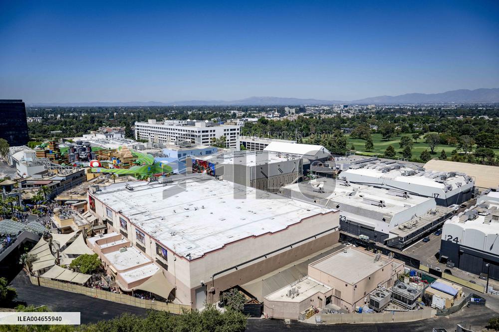 Illustration - Universal Studios Hollywood - LA