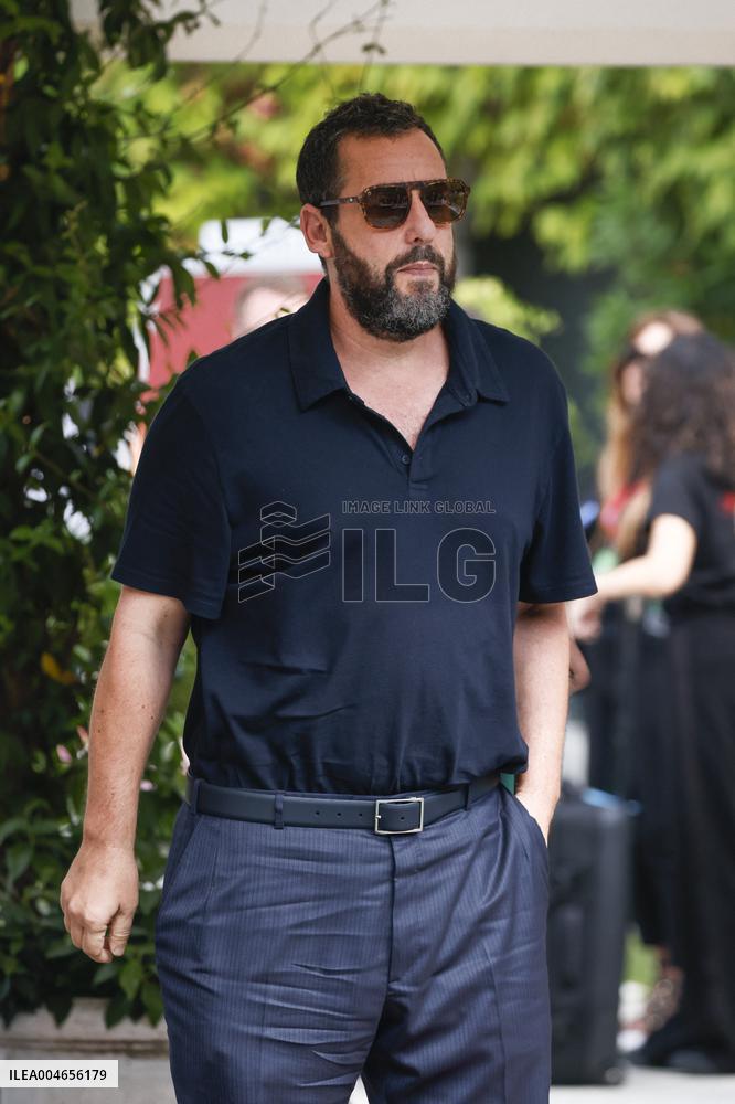 VENICE - Arrival cast of mo’vie Jay Kelly’ MP