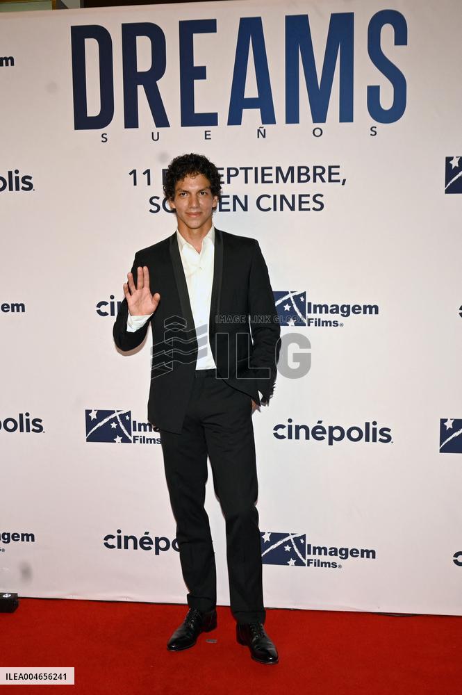 Dreams Premiere - Mexico