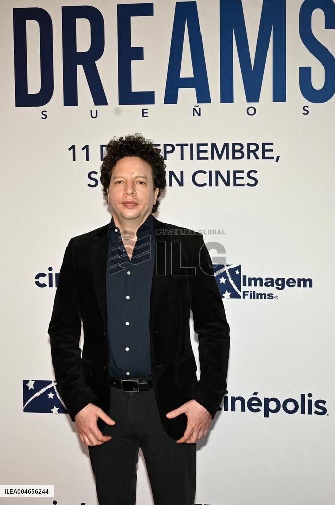 Dreams Premiere - Mexico