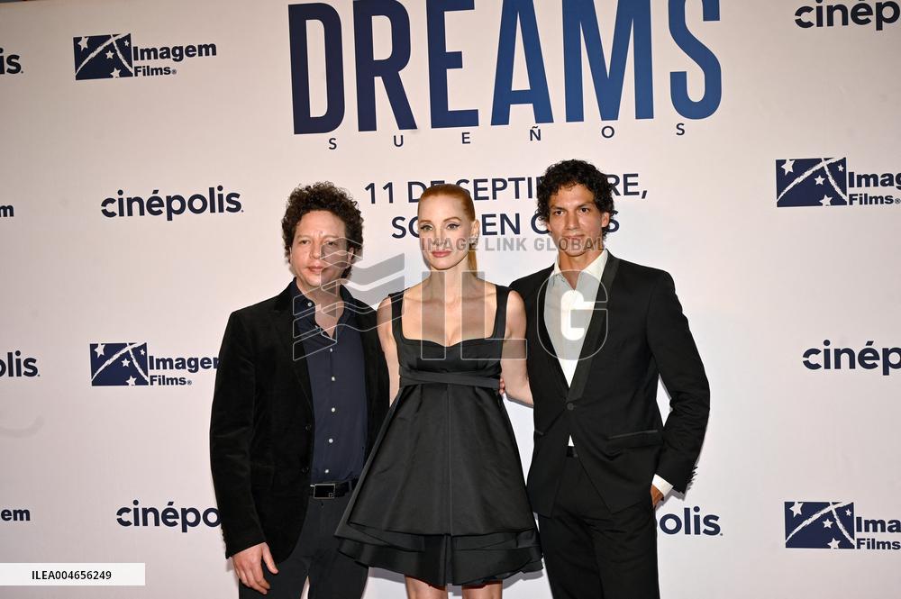 Dreams Premiere - Mexico