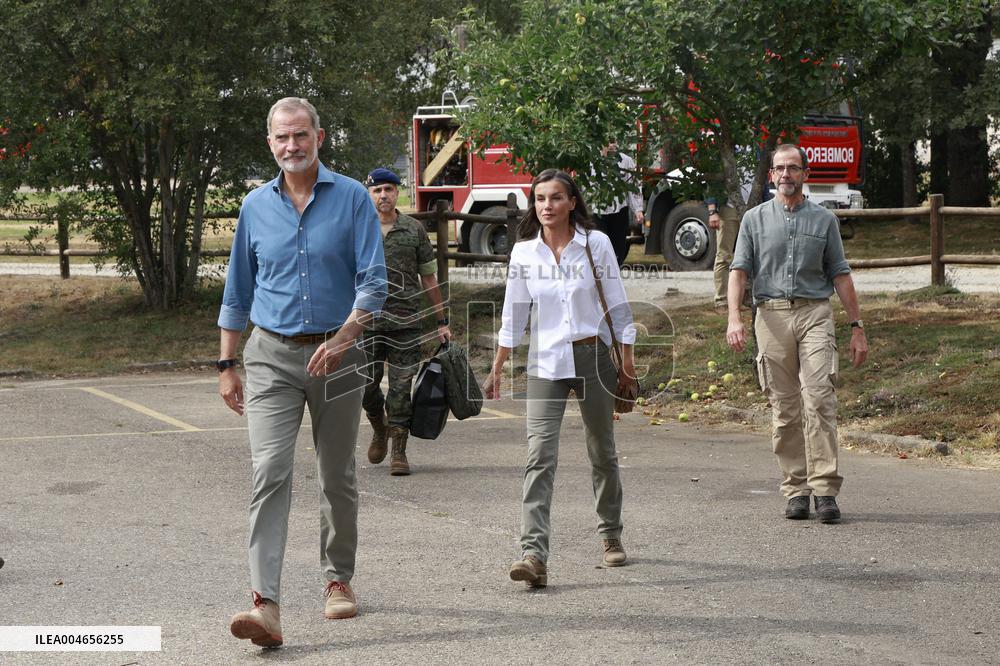Royals Visit Fire-Affected Areas In Lake Sanabria