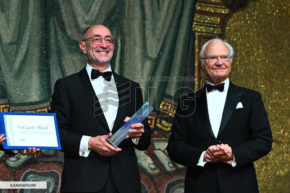 THE KING COUPLE ATTEND THE STOCKHOLM WATER PRIZE