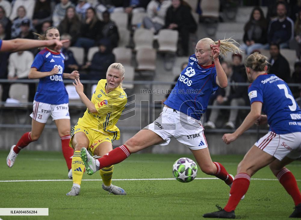 Jalkapallo: HJK aloittaa naisten Mestarien liigan kotiturnauksensa kohtaamalla Vålerengan