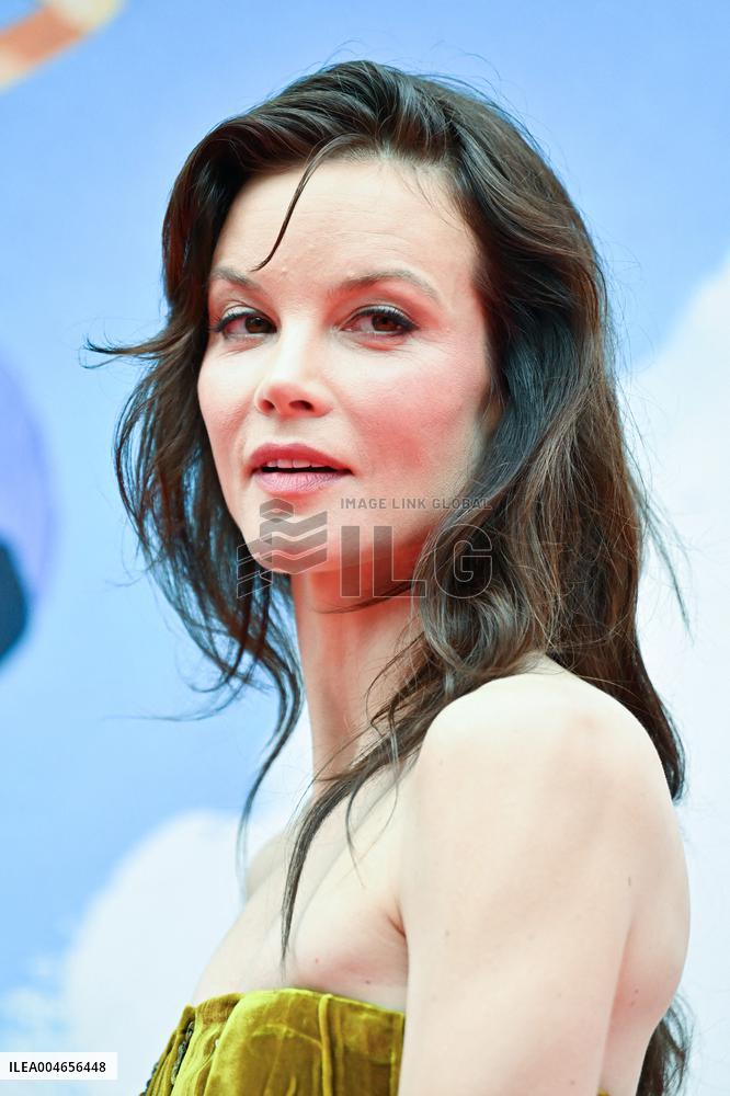 Venice Mother Premiere AM