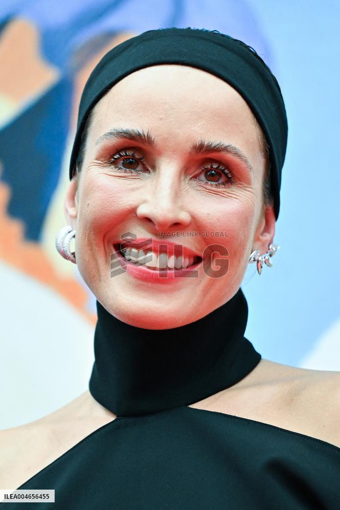 Venice Mother Premiere AM