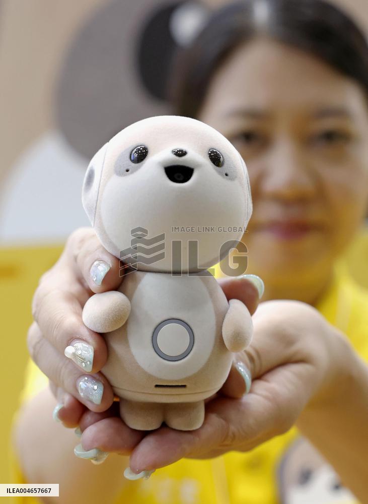 International toy show in Tokyo