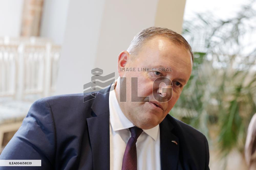 Estonian and Latvian governments joint session