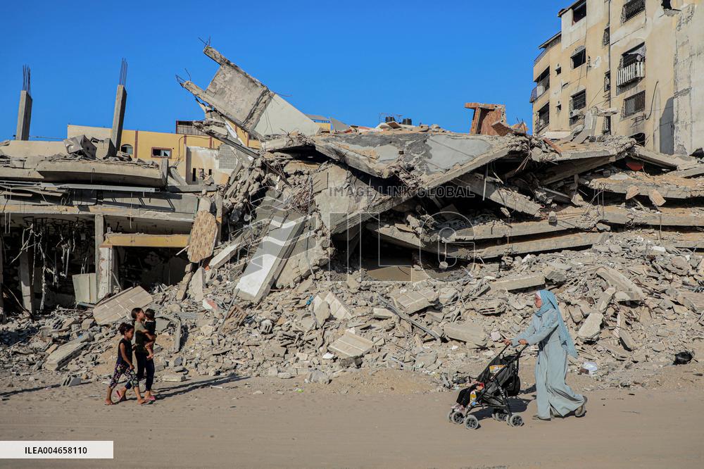 Displaced Children At Gaza City Shelter