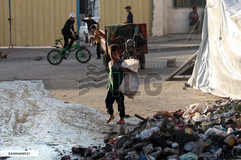 Displaced Children At Gaza City Shelter