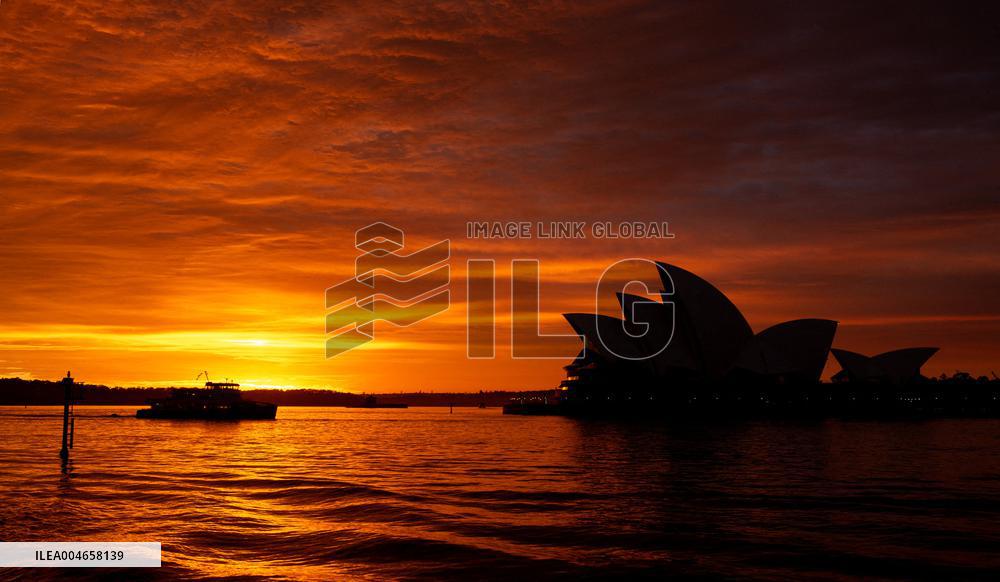 Morning glow at Sydney Opera House