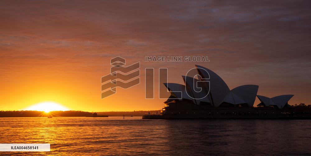 Morning glow at Sydney Opera House