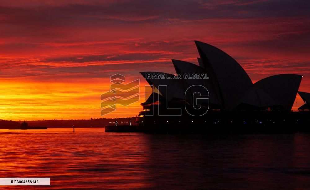 Morning glow at Sydney Opera House