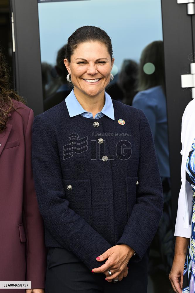 CROWN PRINCESS WORLD WATER WEEK