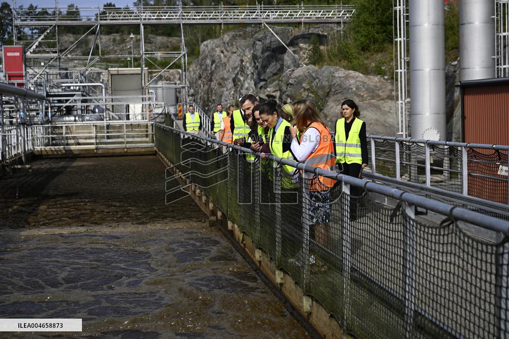 CROWN PRINCESS WORLD WATER WEEK