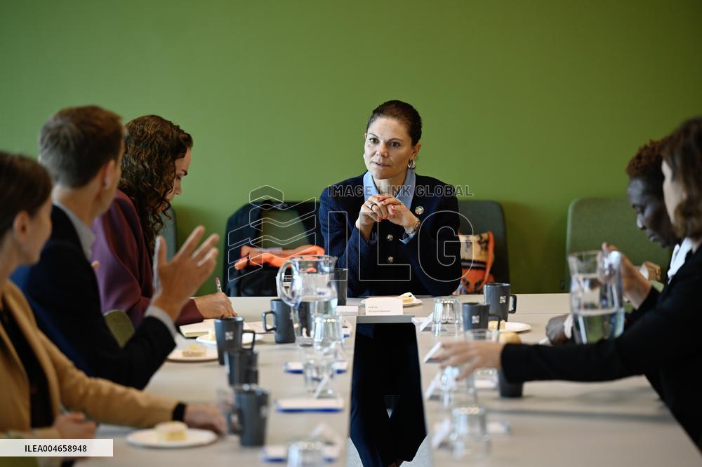 CROWN PRINCESS WORLD WATER WEEK