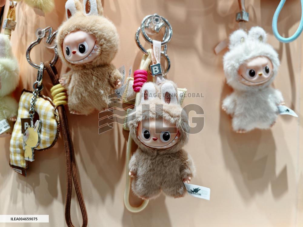 Pop Mart Mini Labubu Doll