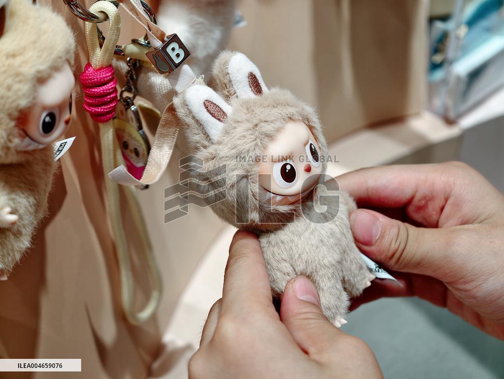 Pop Mart Mini Labubu Doll