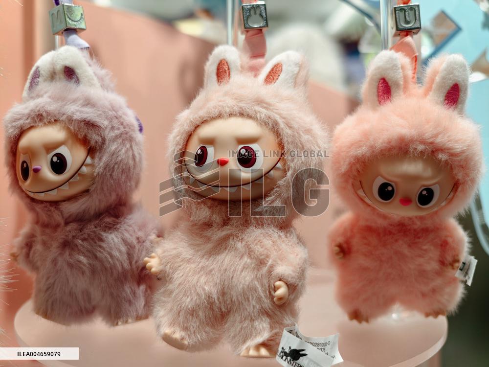 Pop Mart Mini Labubu Doll