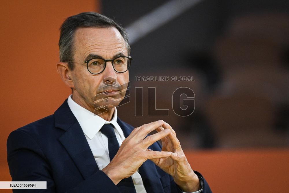 Debate at the REF 2025 in Paris FA