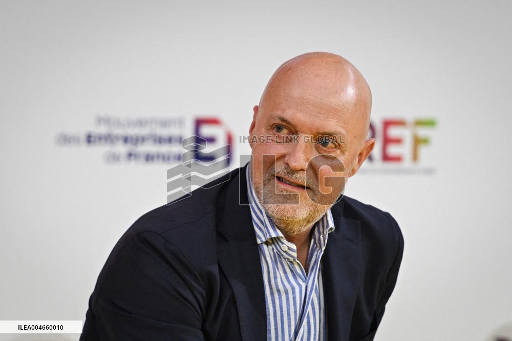 Debate at the REF 2025 in Paris FA