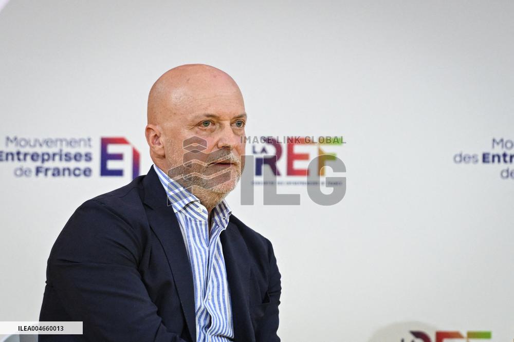 Debate at the REF 2025 in Paris FA