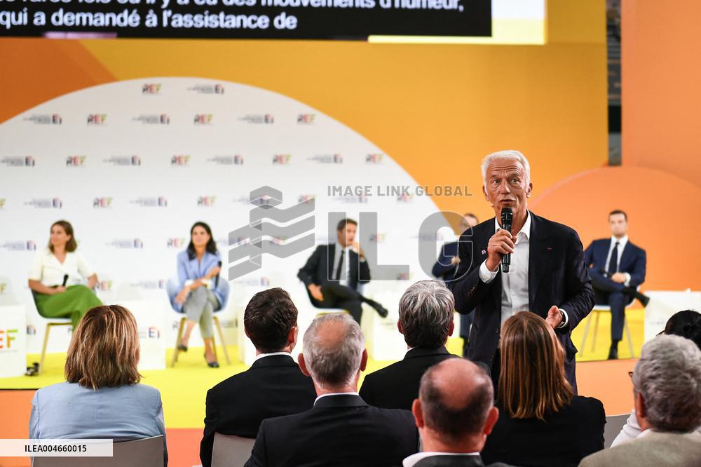 Debate at the REF 2025 in Paris FA