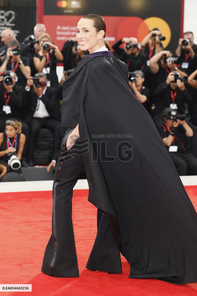 VENICE - Red carpet film BUGONIA MP