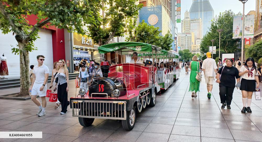 Nanjing Road Pedestrian Street Tour in Shanghai