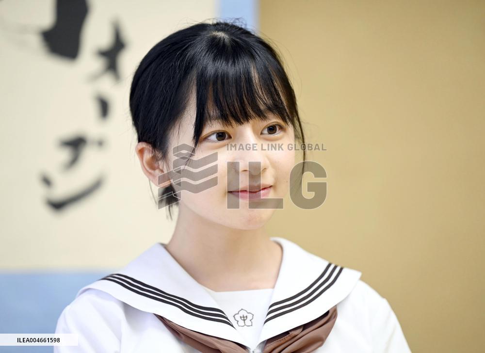 Youngest pro shogi player in women's category debuts in loss