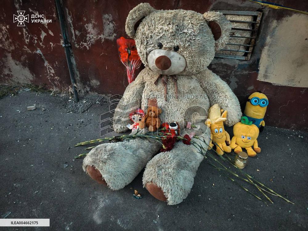 Russian Strikes in Kiev Claim 23 Lives - Ukraine