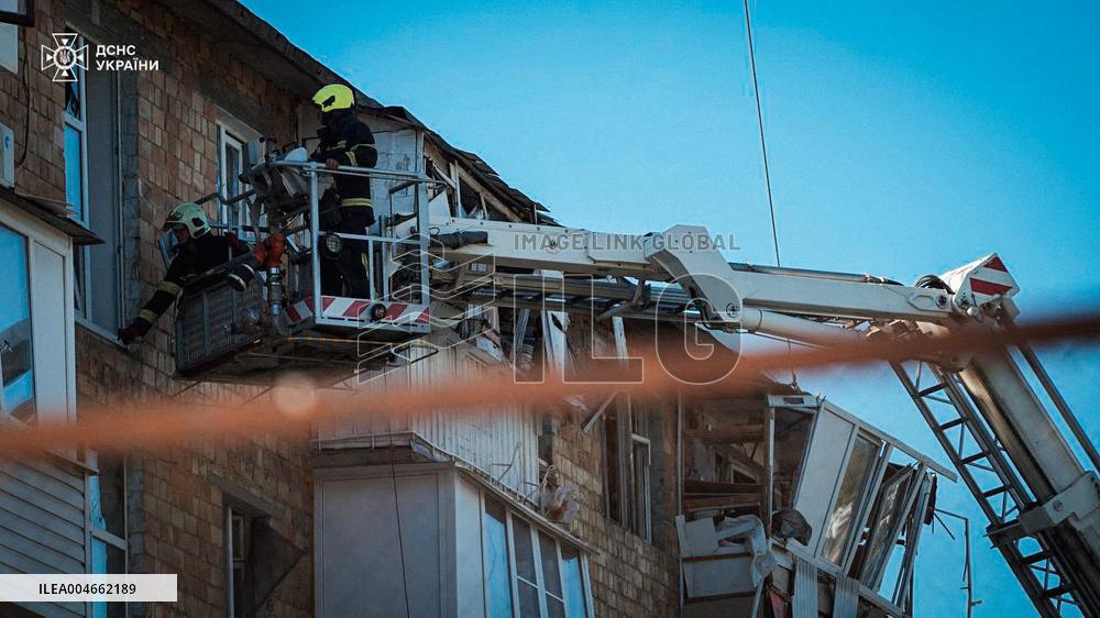 Russian Strikes in Kiev Claim 23 Lives - Ukraine