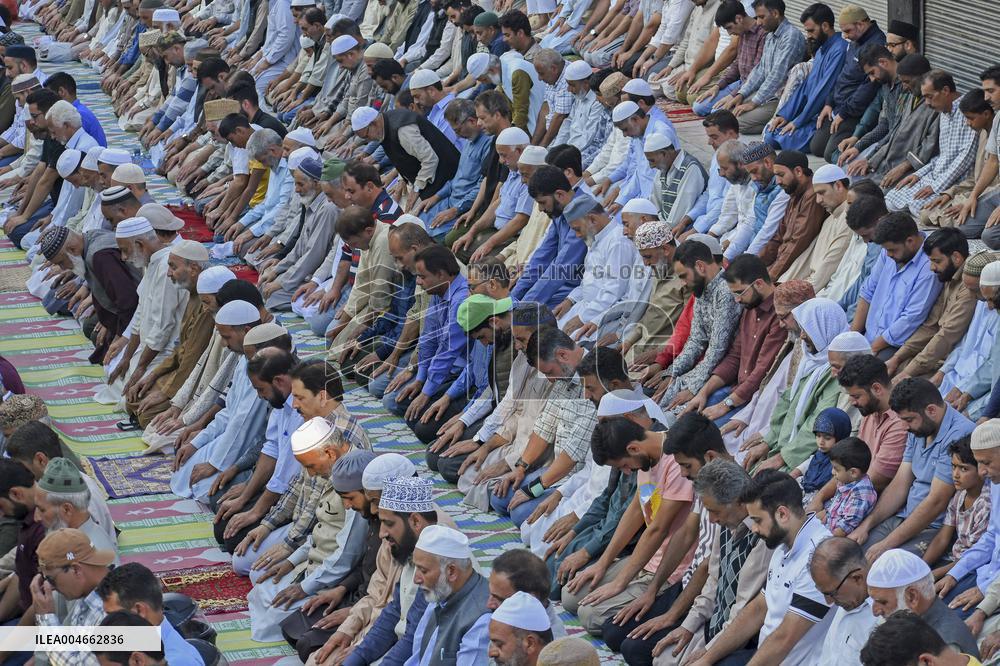 Rabi Ul Awal Prayers Held In Srinagar - India