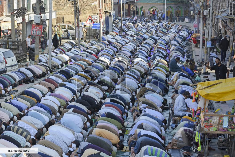 Rabi Ul Awal Prayers Held In Srinagar - India