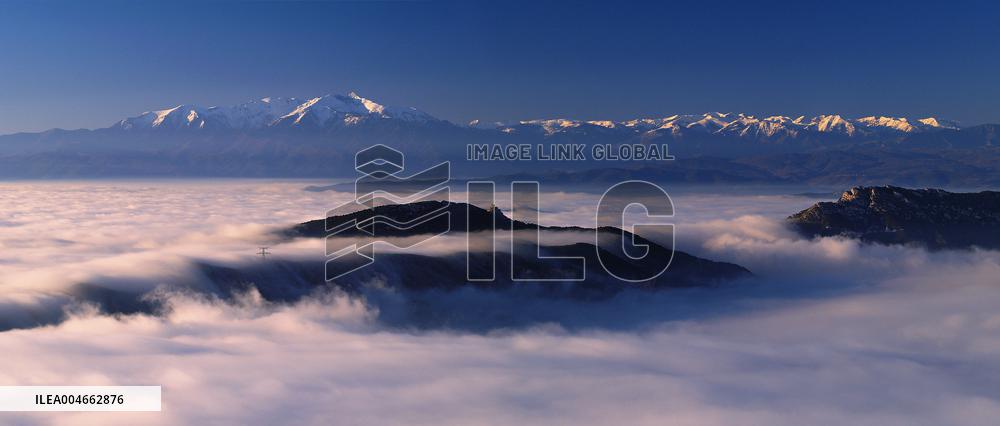 Illustration - Cathar Castles