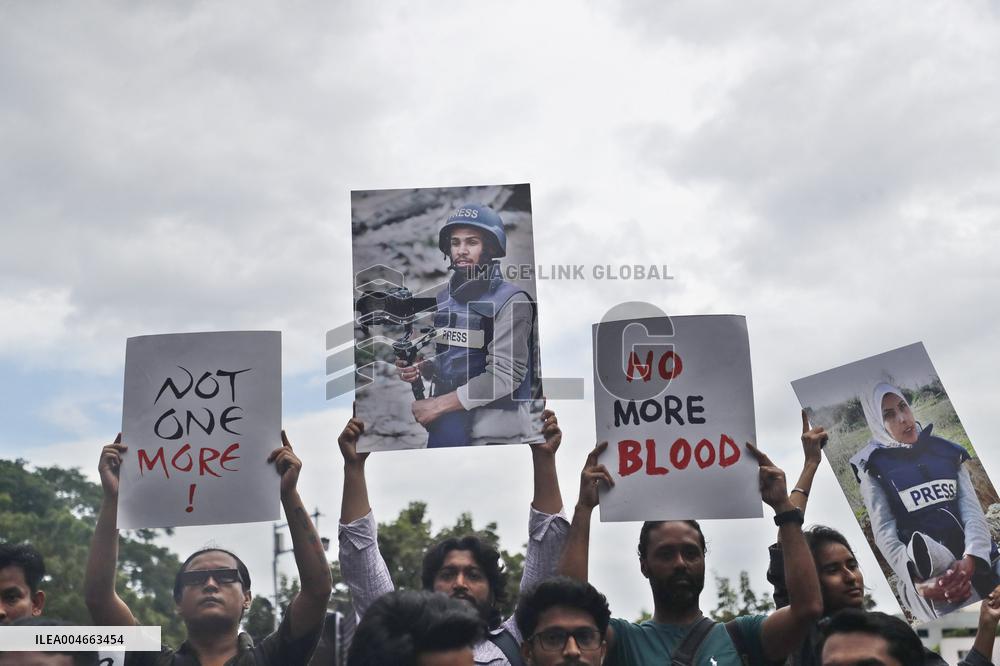 Journalists Protest Killings of Journalists in Gaza - Bangladesh