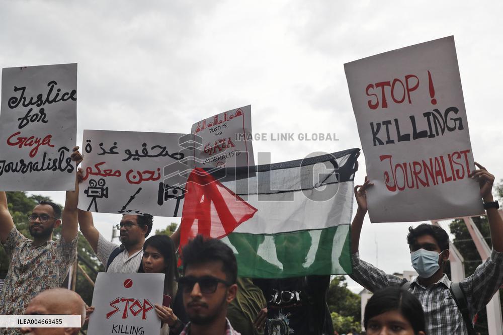 Journalists Protest Killings of Journalists in Gaza - Bangladesh