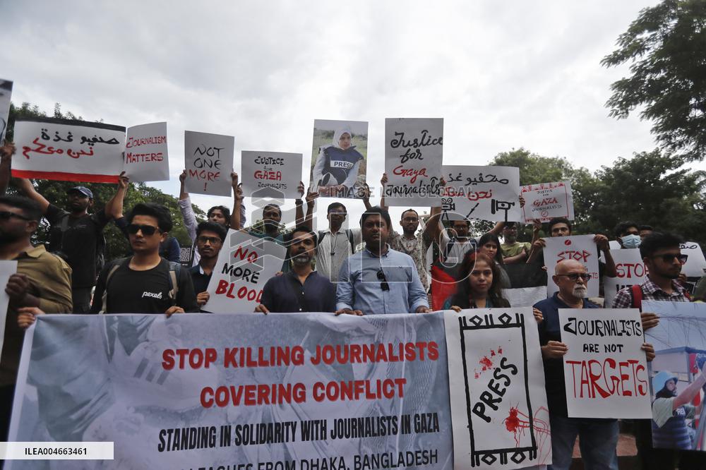 Journalists Protest Killings of Journalists in Gaza - Bangladesh