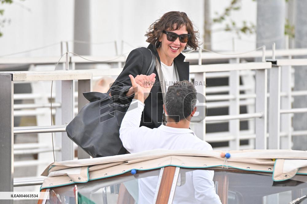 Venice Maggie Gyllenhaal Airport Arrivals JR
