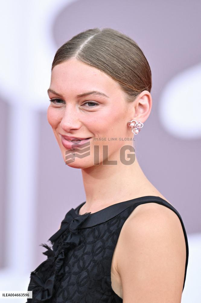 Venice A Pied d Oeuvre Premiere AM