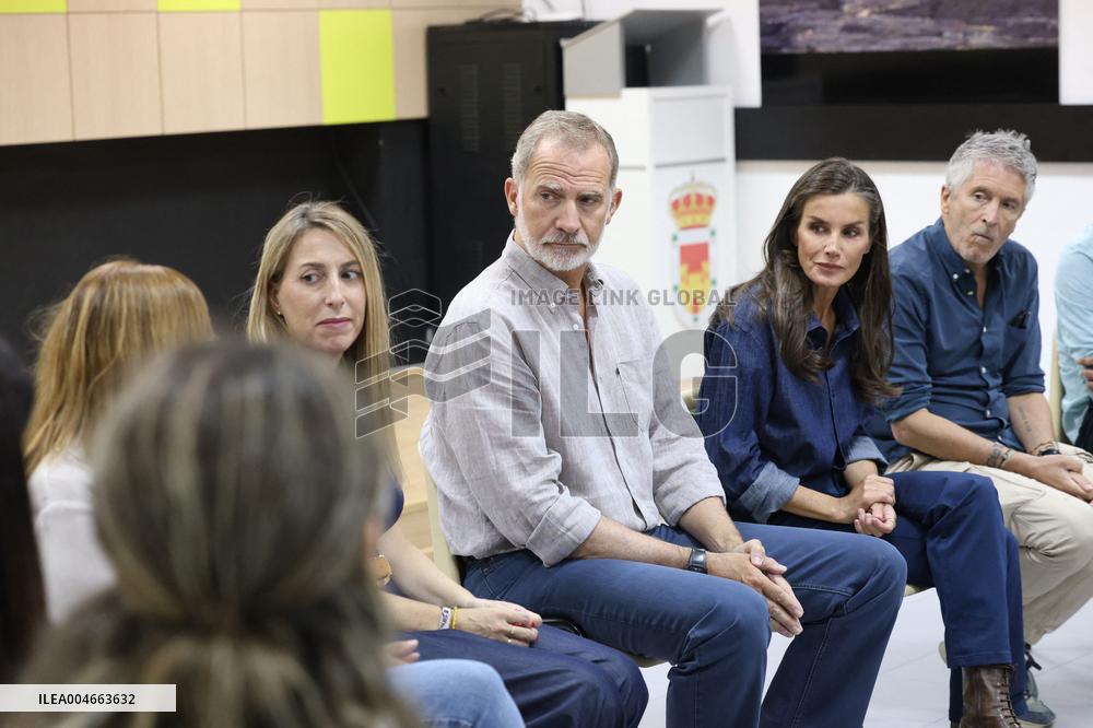 King and Queen Visit Fire-Damaged Villages - Spain