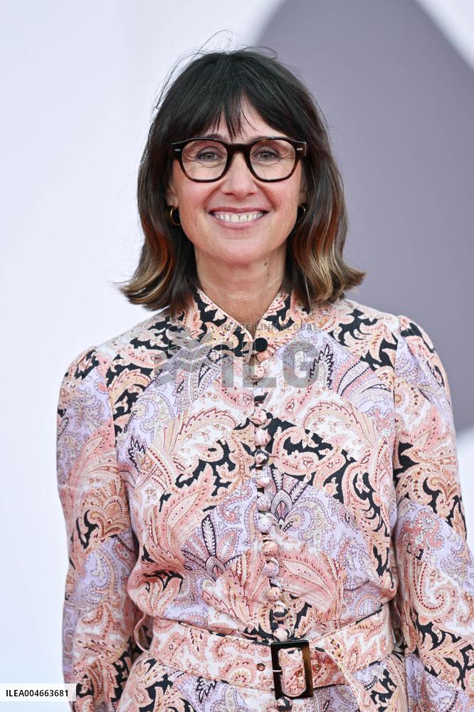 Venice A Pied d Oeuvre Premiere AM